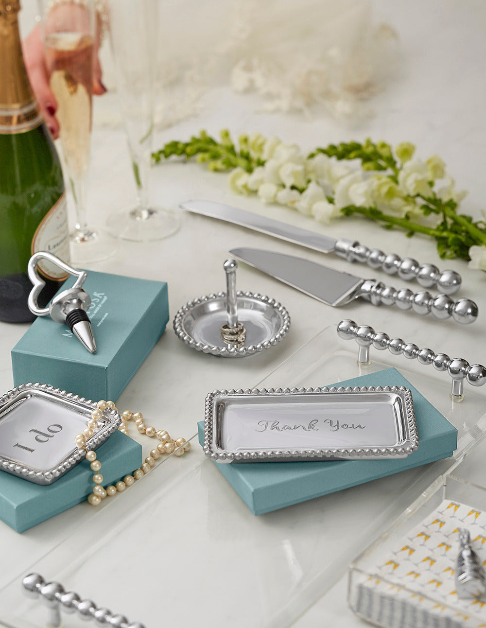 Great Wedding Gifts for the Bride to Be